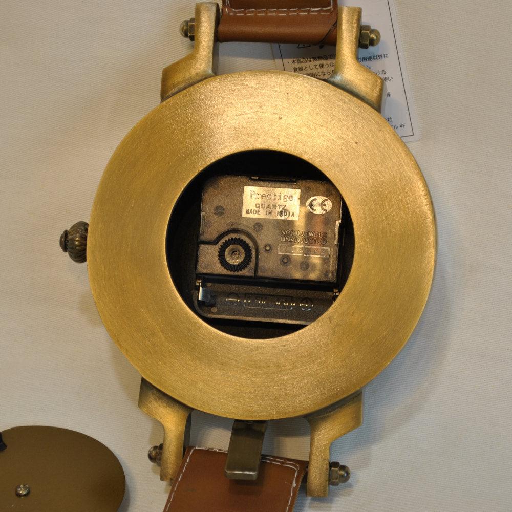 時計 腕時計型 置時計 インテリア時計 真鍮製時計 インテリア雑貨 テーブルクロック アンティーク風置時計 真鍮雑貨 310001
