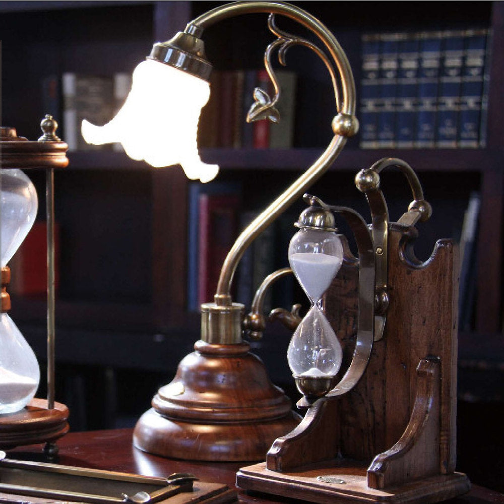 100年以上経過したポプラ古木と上質な真鍮で作られるアンティーク調イタリア製