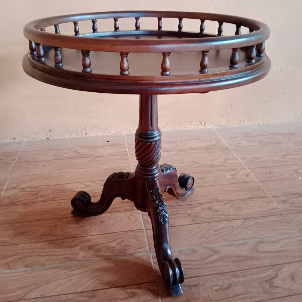 ティーテーブル テーブル サイドテーブル ランプテーブル マホガニー家具 アンティーク風家具 アンティーク調 マホガニー無垢材 バラスターテーブル 160005