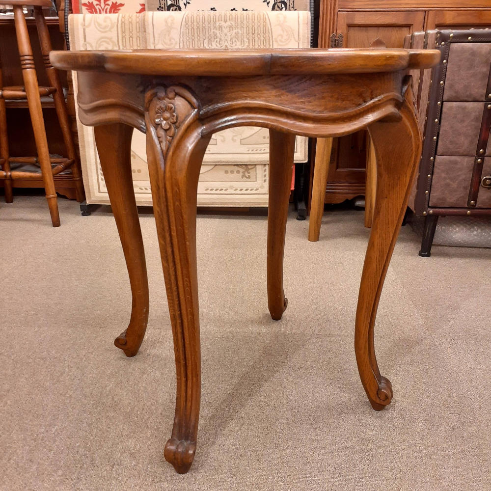 ランプテーブル サイドテーブル 丸 ラウンド エッジ付き テーブル おしゃれ オーク 無垢材 木製 仏国様式 スタイル クラシック 輸入家具 1136015