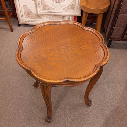 ランプテーブル サイドテーブル 丸 ラウンド エッジ付き テーブル おしゃれ オーク 無垢材 木製 仏国様式 スタイル クラシック 輸入家具 1136015