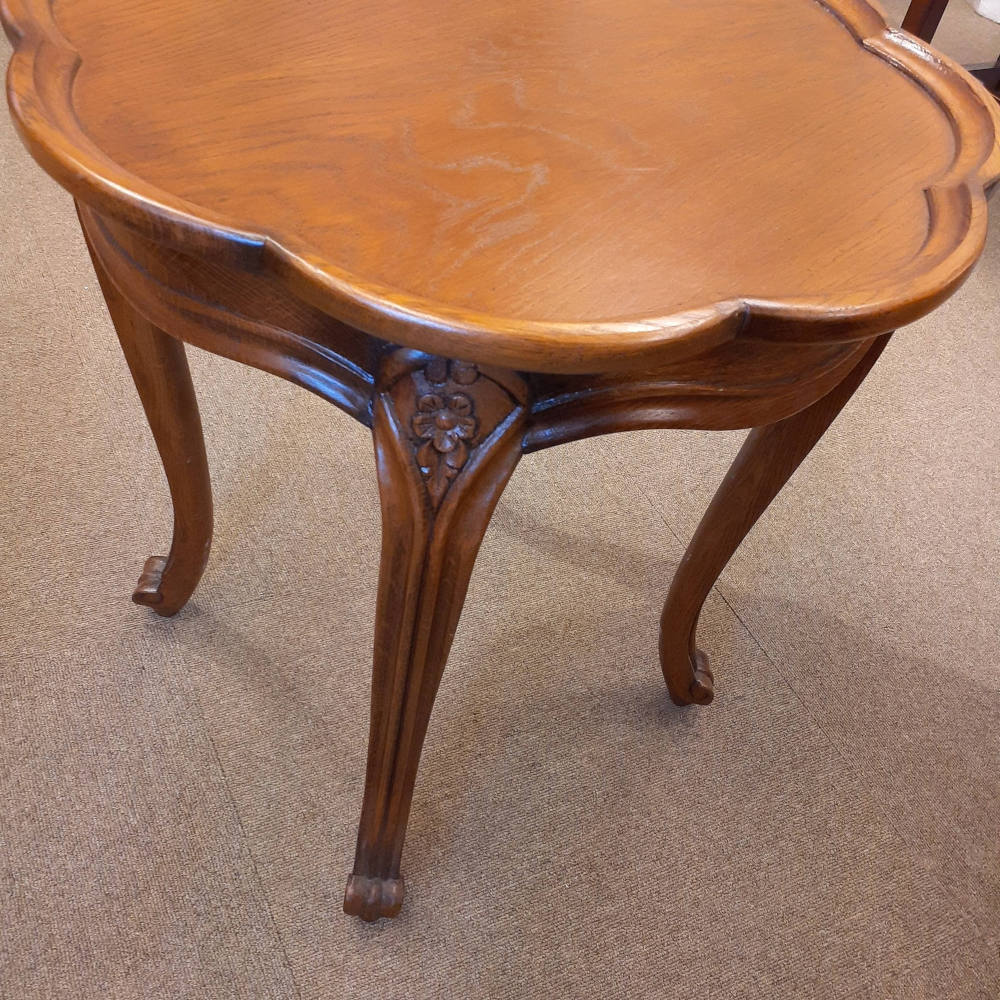 ランプテーブル サイドテーブル 丸 ラウンド エッジ付き テーブル おしゃれ オーク 無垢材 木製 仏国様式 スタイル クラシック 輸入家具 1136015