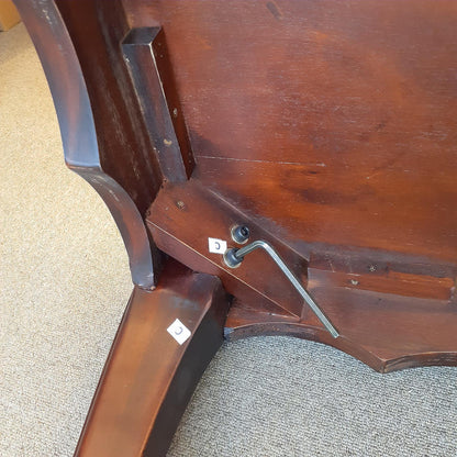 ダイニングテーブル テーブル スクエアテーブル アンティーク調 マホガニー無垢材 カブリオールレッグ 猫脚 クイーンアン様式 ヘッペルホワイト様式 117003