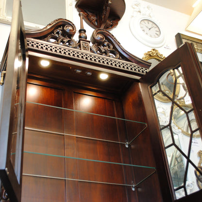 キャビネット ショーケース アンティーク風家具 ディスプレイキャビネット クイーンアン様式キャビネット マホガニーキャビネット アンティーク風 117013