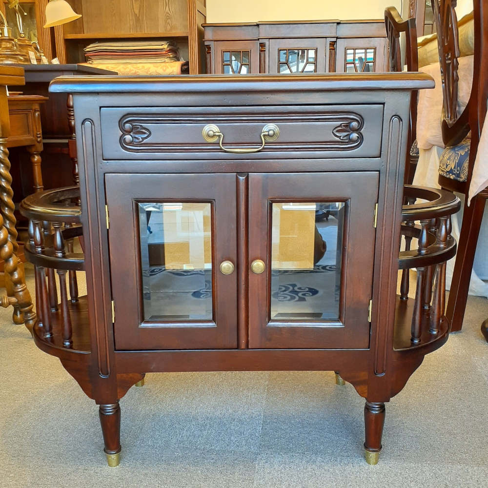 キャビネット トレイ付きキャビネット キャビネットテーブル トレイテーブル アンティーク風家具 マホガニー家具 バリーウイリアム BallyWilliam 117051