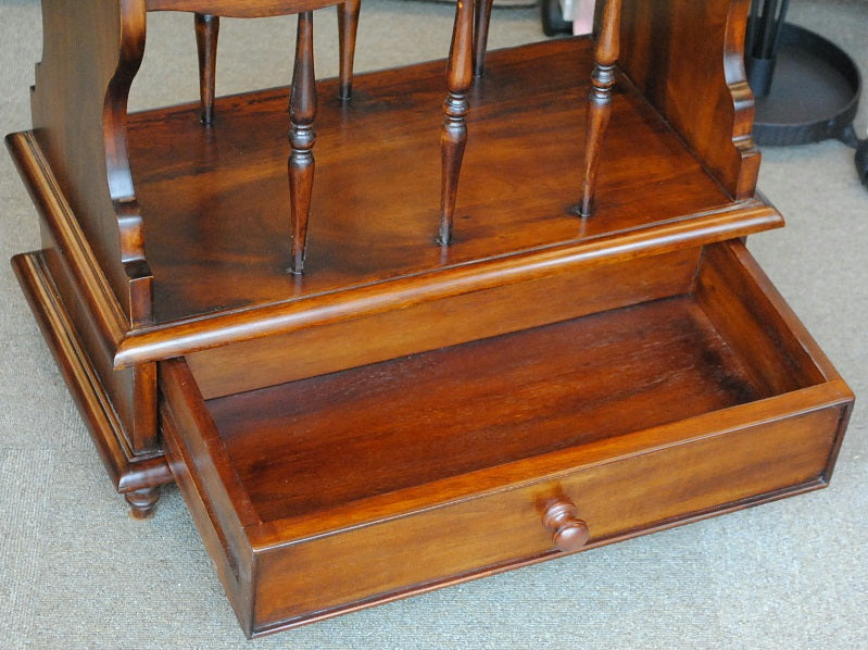 サイドテーブル マガジンラックテーブル アンティーク風家具 引き出し付きマガジンラック マホガニー家具 マホガニー無垢材 クラシック 117078