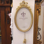 フォトフレーム 壁掛けフォトフレーム リボンフォトフレーム 壁掛け タッセル付き 楕円 オーバル 可愛い ゴールド 金 アンティーク風 リボンモチーフ フレンチ 1383180