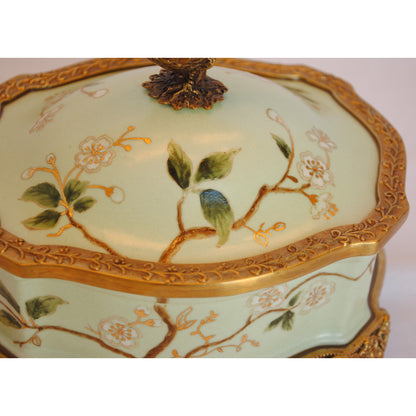 ボックス BOX 陶磁器 真鍮 小物入れ 脚付き 雑貨 アクセサリーボックス アンティーク調 シノワズリー 収納箱 インテリア雑貨 1564031