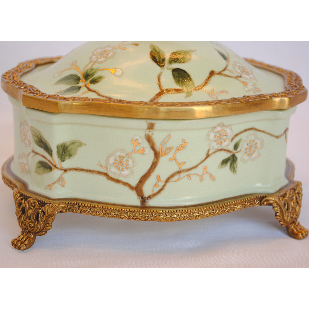 ボックス BOX 陶磁器 真鍮 小物入れ 脚付き 雑貨 アクセサリーボックス アンティーク調 シノワズリー 収納箱 インテリア雑貨 1564031