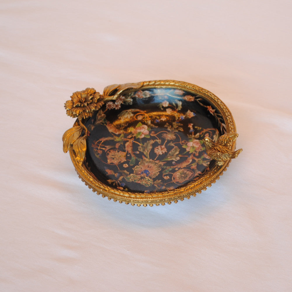 プレート お皿 丸皿 コンポート 鳥 陶磁器 真鍮 小物入れ 雑貨 丸 円 アンティーク調 シノワズリー 菓子器 インテリア雑貨 1564034