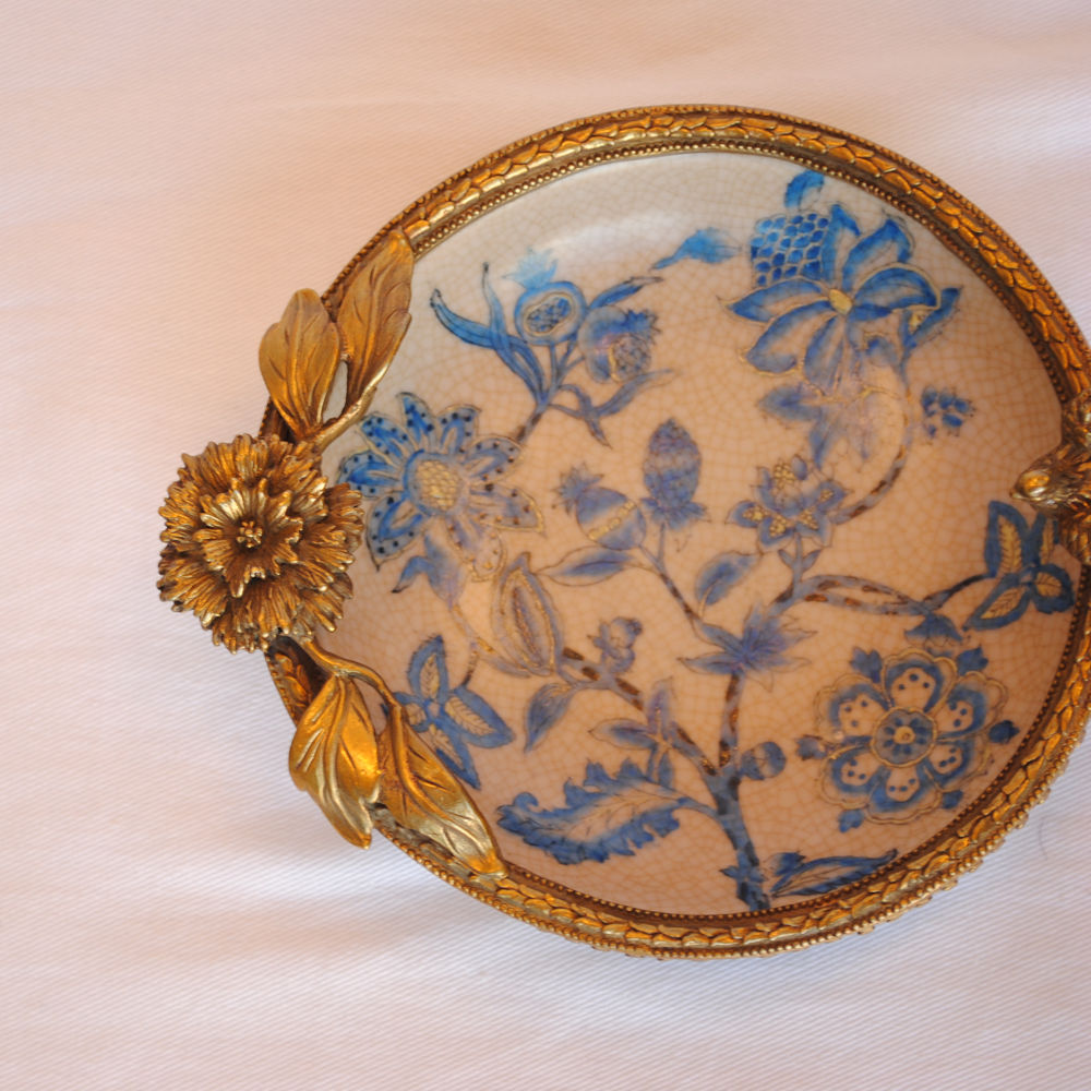 プレート お皿 丸皿 コンポート 鳥 陶磁器 真鍮 小物入れ 雑貨 丸 円 アンティーク調 シノワズリー 菓子器 インテリア雑貨 1564035