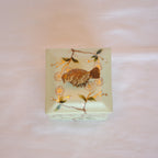 ボックス BOX 鳥 陶磁器 真鍮 蓋つき小物入れ 雑貨 桜 アンティーク調 シノワズリー 菓子器 インテリア雑貨 1564037