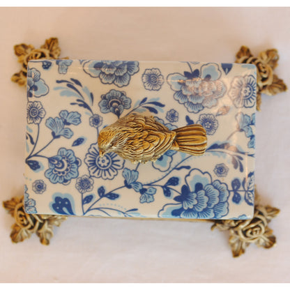 ボックス BOX 陶磁器 真鍮 小物入れ コットンパッドボックス 脚付き 雑貨 バラ 鳥 アンティーク調 シノワズリー 収納箱 インテリア雑貨 1564038