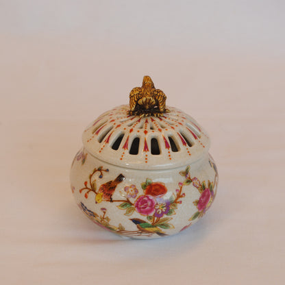 香炉 BOX 陶磁器 真鍮 小物入れ 球型 陶器 雑貨 バラ 鳥 花鳥 アンティーク調 シノワズリー 収納箱 インテリア雑貨 1564039