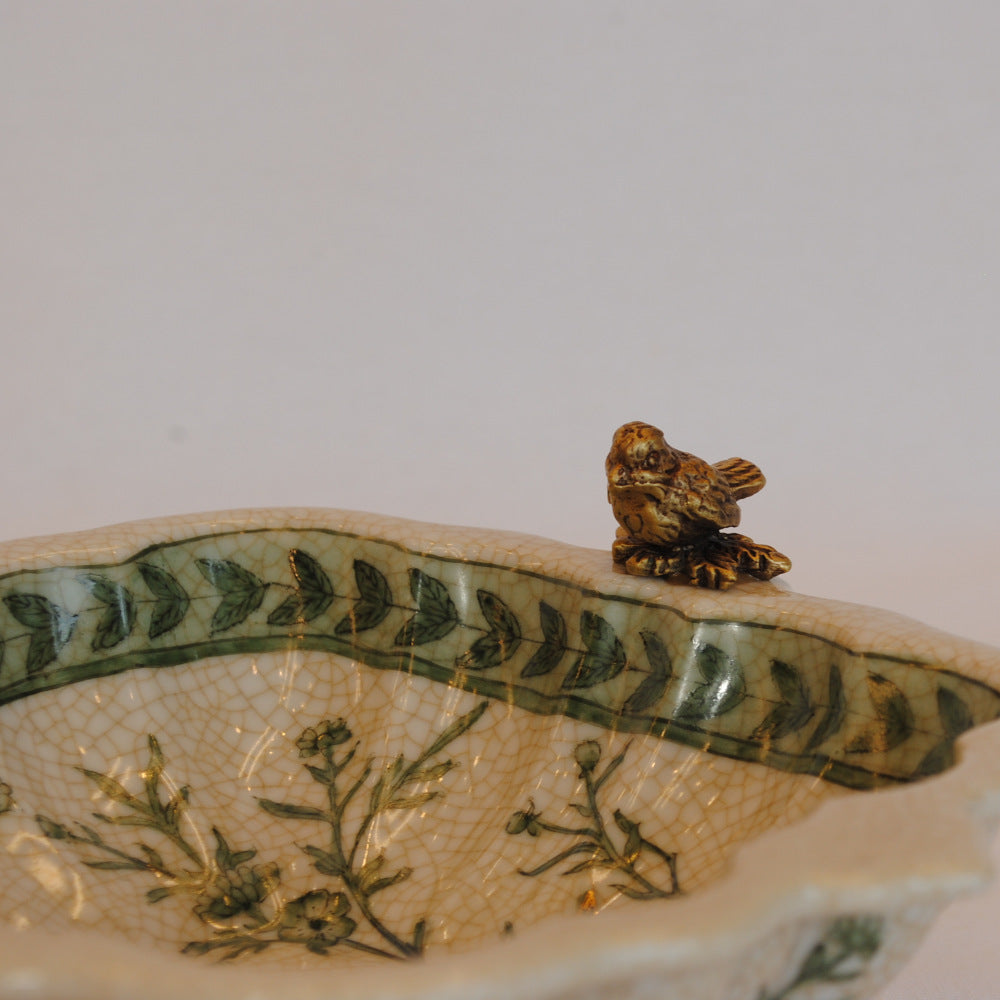 プレート トレイ 陶磁器 真鍮 脚付き小物入れ コンポート 脚付き 雑貨 花鳥柄 アンティーク調 シノワズリー 収納箱 インテリア雑貨 1564041