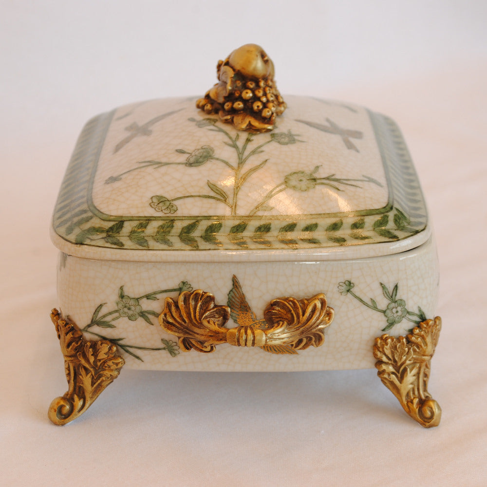 ボックス BOX 蓋付ボックス 陶磁器 真鍮 脚付き小物入れ 蓋付BOX 脚付き 雑貨 花鳥柄 アンティーク調 シノワズリー 収納箱 インテリア雑貨 1564043