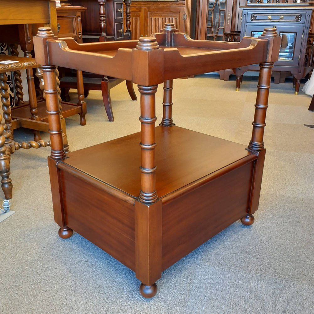 サイドテーブル スモールテーブル トレイテーブル アンティーク風家具 2ドロワーサイドテーブル マホガニー家具 マホガニー無垢材家具 160008