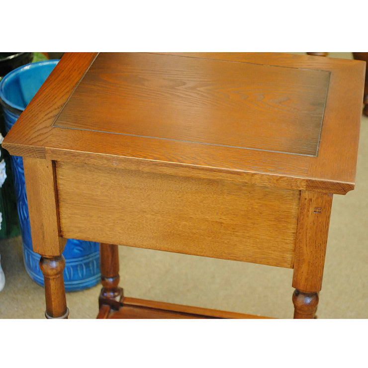 サイドテーブル おしゃれ 電話台 英国 アンティーク テーブル ベッドサイドテーブル オーク無垢 チェスト クラシック 177007