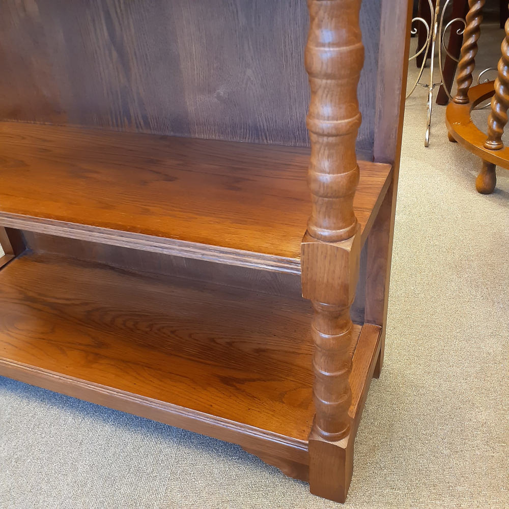 シェルフ 3段シェルフ オープンシェルフ 本棚 英国アンティーク風シェルフ ブックケース オープン3段シェルフ 飾り棚 オーク材家具 アンティーク風家具 177014