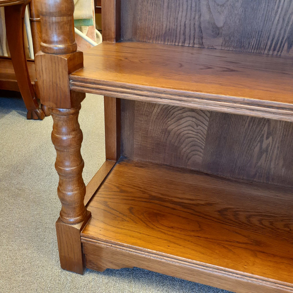 シェルフ 3段シェルフ オープンシェルフ 本棚 英国アンティーク風シェルフ ブックケース オープン3段シェルフ 飾り棚 オーク材家具 アンティーク風家具 177014