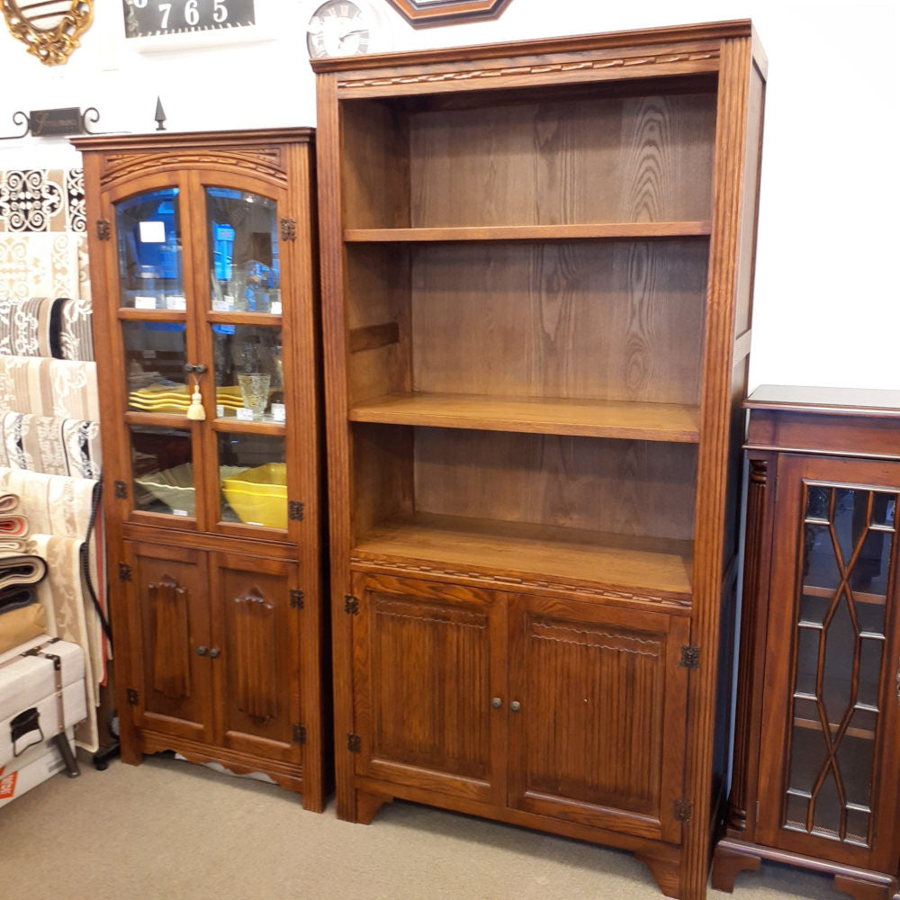 ブックシェルフ 英国アンティーク風オープンキャビネット 本棚 ドアキャビネット 本箱 ブックケース オーク材家具 オーク無垢材 アンティーク風家具 177015