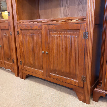 ブックシェルフ 英国アンティーク風オープンキャビネット 本棚 ドアキャビネット 本箱 ブックケース オーク材家具 オーク無垢材 アンティーク風家具 177015