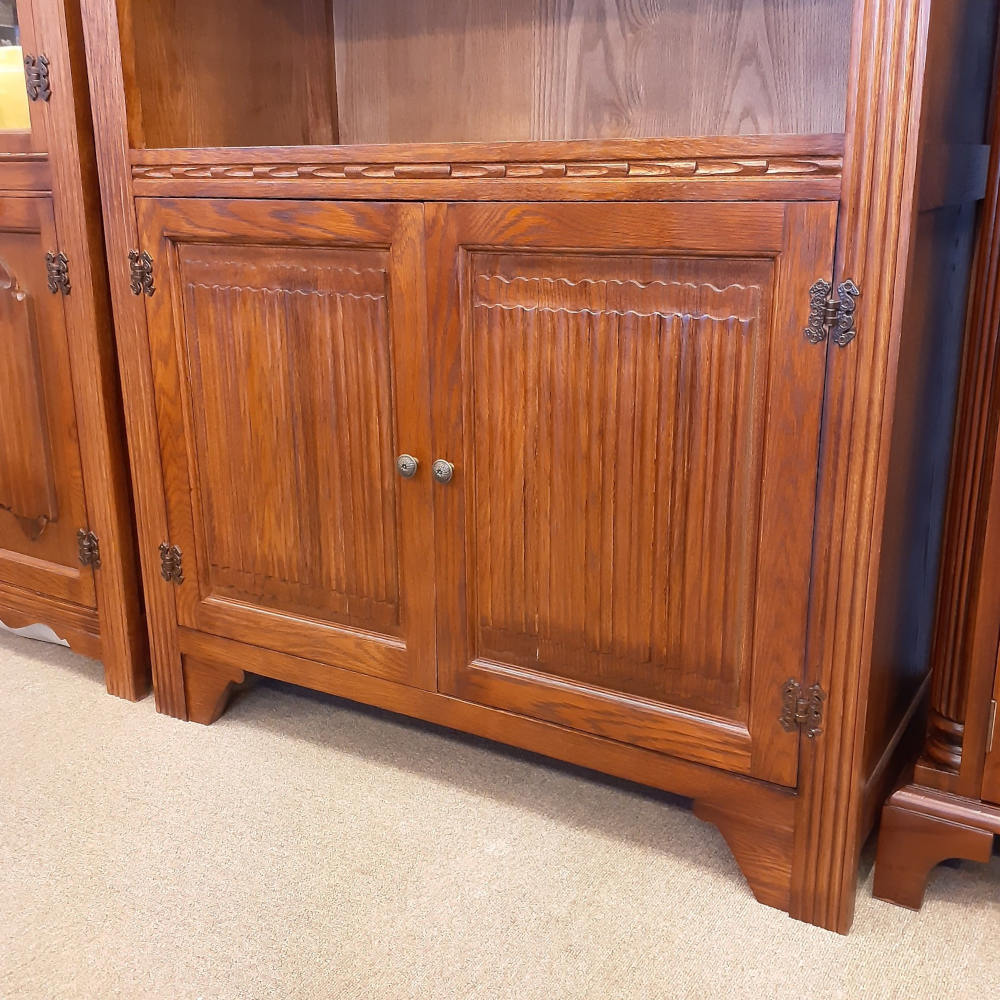 ブックシェルフ 英国アンティーク風オープンキャビネット 本棚 ドアキャビネット 本箱 ブックケース オーク材家具 オーク無垢材 アンティーク風家具 177015