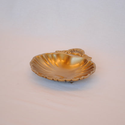 トレイ シェル型トレイ おしゃれ 真鍮製 プレート アンティーク風 キートレイ 鍵皿 皿 トレー 雑貨 オブジェ インテリア雑貨 ヨーロピアン雑貨 325043