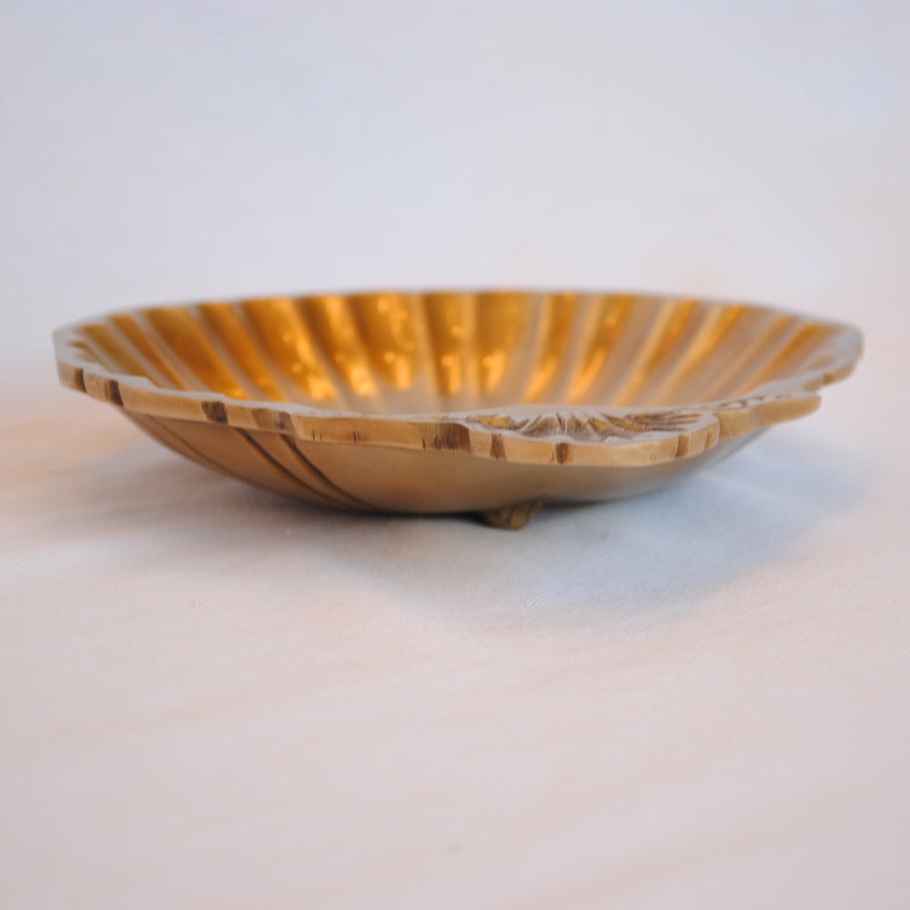 トレイ シェル型トレイ おしゃれ 真鍮製 プレート アンティーク風 キートレイ 鍵皿 皿 トレー 雑貨 オブジェ インテリア雑貨 ヨーロピアン雑貨 325043