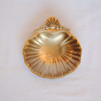 トレイ シェル型トレイ おしゃれ 真鍮製 プレート アンティーク風 キートレイ 鍵皿 皿 トレー 雑貨 オブジェ インテリア雑貨 ヨーロピアン雑貨 325043