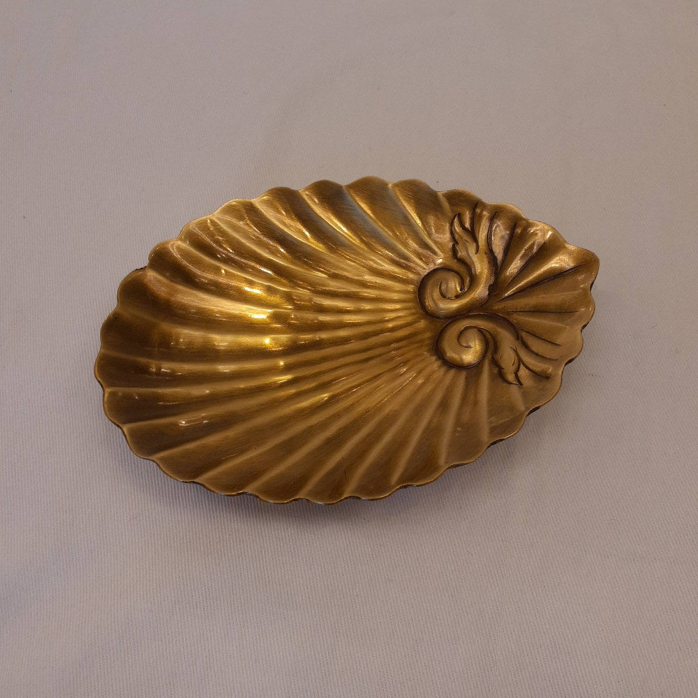 トレイ アクセサリートレイ シェル型トレイ 真鍮製トレイ 小物入れ アンティーク風トレイ 真鍮雑貨 325044