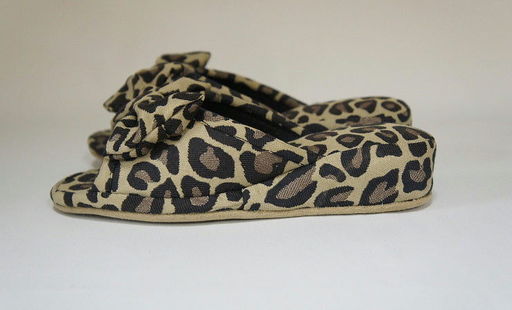 スリッパ リボンスリッパ 美脚スリッパ ヒール付き かわいい ルームシューズ 室内履き 美脚 ジェニファーテイラー JenniferTaylor Espresso 32821SP-M