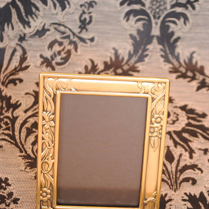 フォトフレーム 写真立て おしゃれ アンティーク調 フィオーリ 金色 縦タイプ 真鍮雑貨 真鍮製 ブラス イタリー製 スティラーズ STILARS 388321