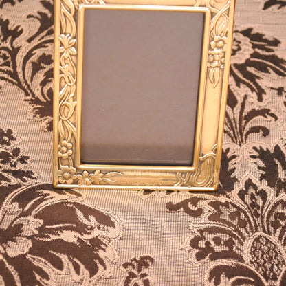 フォトフレーム 写真立て おしゃれ アンティーク調 フィオーリ 金色 縦タイプ 真鍮雑貨 真鍮製 ブラス イタリー製 スティラーズ STILARS 388321