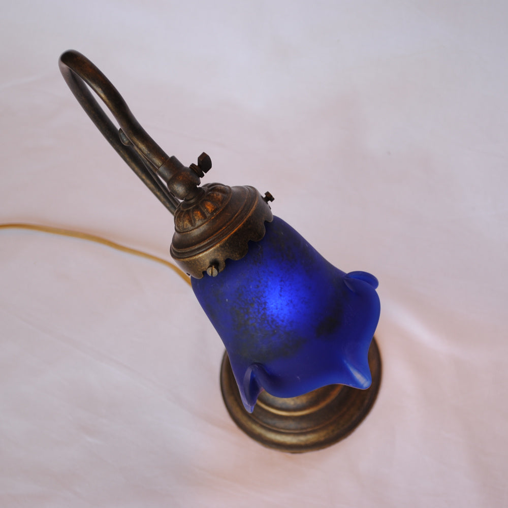 テーブルランプ シンプル デスクライト デスクランプ アールヌーボー ランプ ブルー フランス製 吹きガラスシェード ティエフ Tief 704137