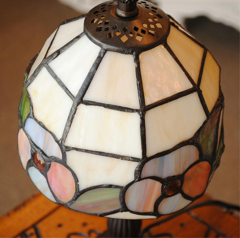 テーブルランプ おしゃれ ステンドグラス エレガント ティファニー アンティーク シェード アイアン 丸 ラウンド 718007