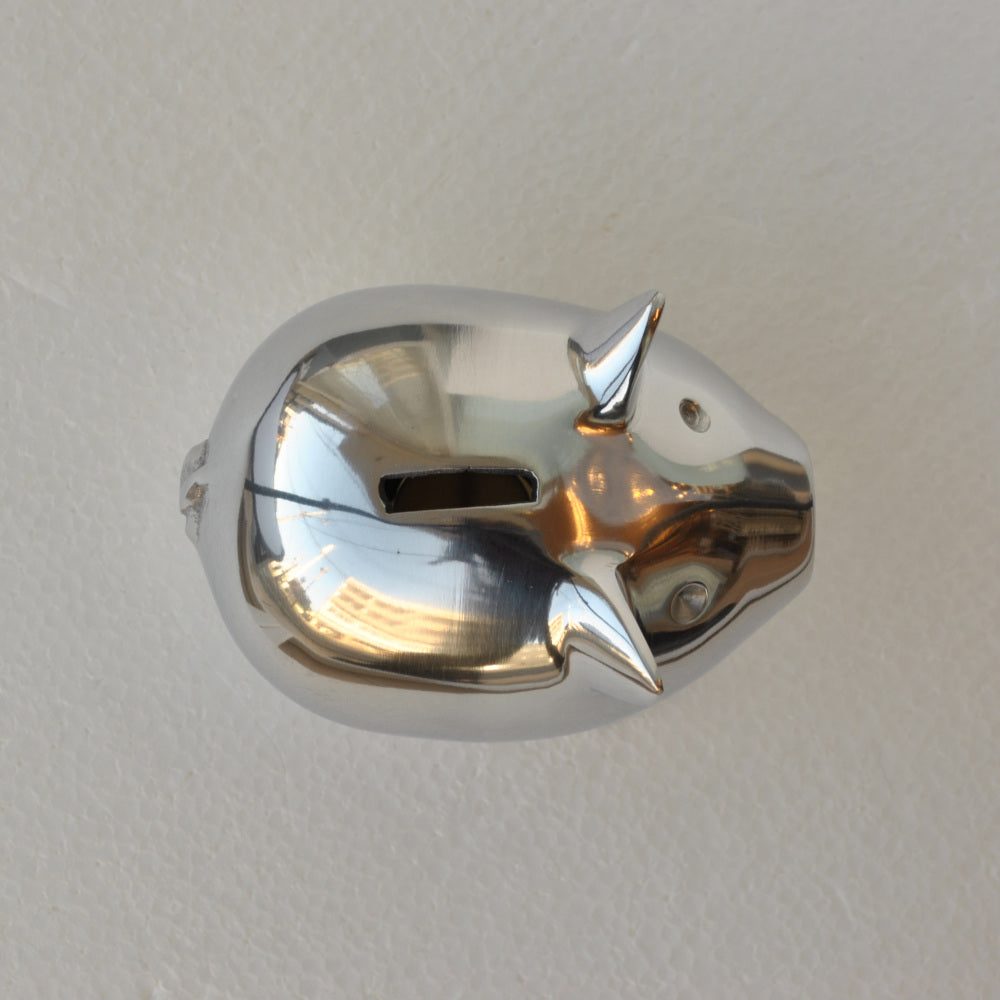 貯金箱 ぶた アルミ製 かわいい おしゃれ シルバー ブタの貯金箱 アルミコインバンク コインバンク ブタ アルミニウム製貯金箱 インテリア雑貨 雑貨 7333115
