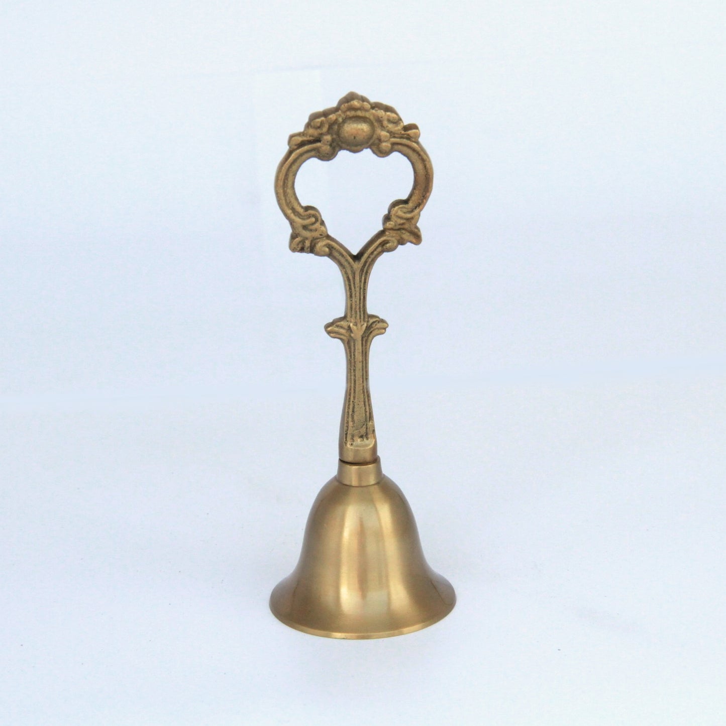 ハンドベル おしゃれ 真鍮製 ベル アンティーク風 呼び鈴 雑貨 オブジェ インテリア雑貨 ヨーロピアン雑貨 オシャレ雑貨 おしゃれ雑貨 7347044