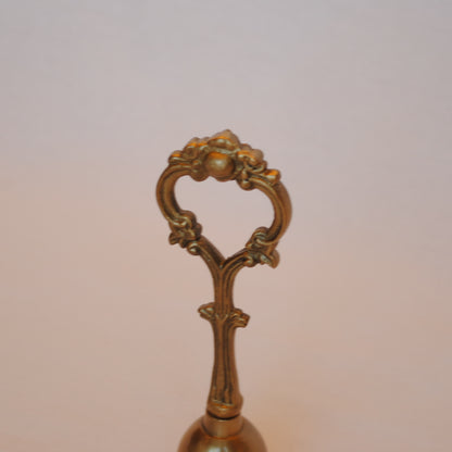 ハンドベル おしゃれ 真鍮製 ベル アンティーク風 呼び鈴 雑貨 オブジェ インテリア雑貨 ヨーロピアン雑貨 オシャレ雑貨 おしゃれ雑貨 7347044