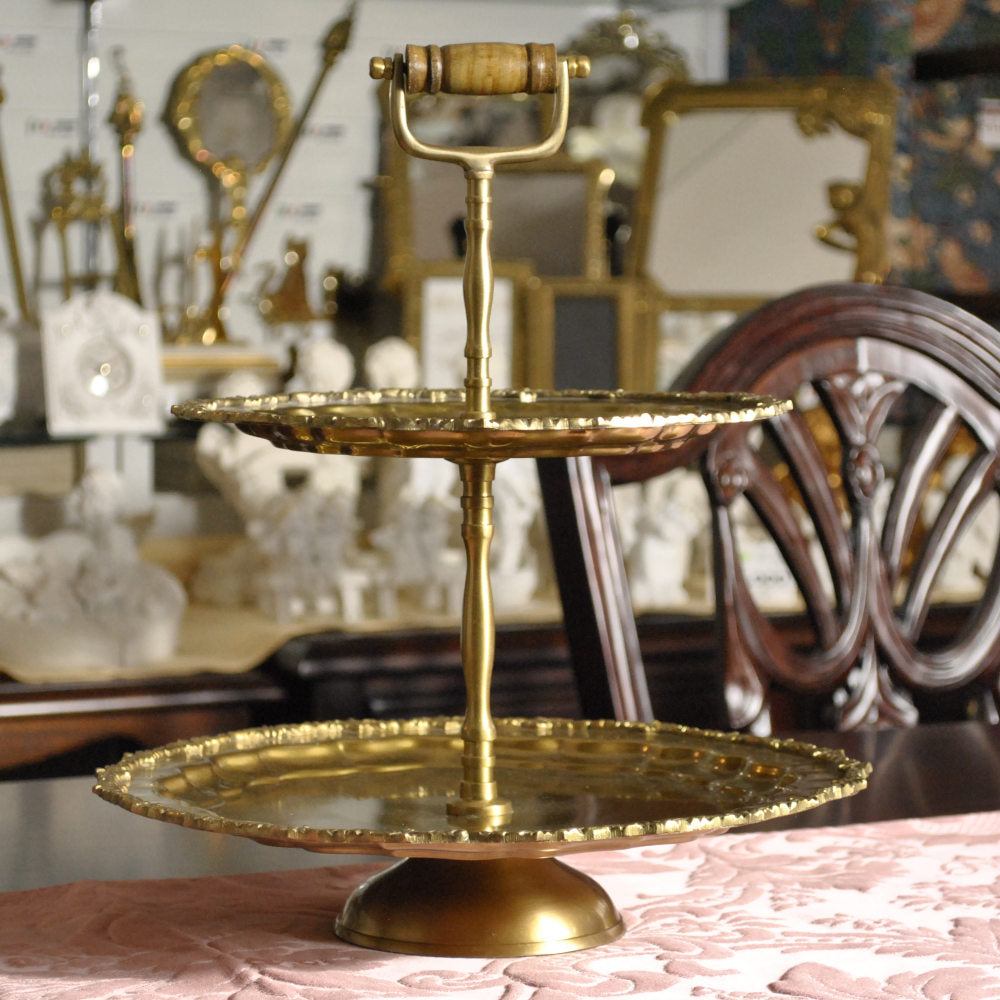 アフタヌーンティースタンド 真鍮雑貨 ケーキスタンド 真鍮製プレート 2段プレート 真鍮 2段トレー ディスプレイプレート クラシック アンティーク風 7347060