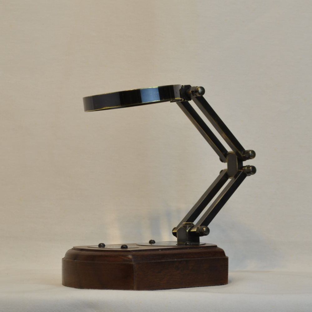 拡大鏡 虫眼鏡 置物 インテリア雑貨 オーナメント 真鍮製拡大鏡 台座付き拡大鏡 卓上拡大鏡 アンティーク風拡大鏡 真鍮雑貨 7382021