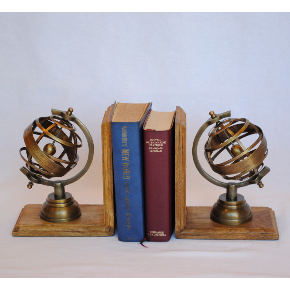 ブックエンド 天球儀型 おしゃれ 真鍮製 アンティーク風 星座 座標 経度 緯度 雑貨 2個セット オブジェ インテリア雑貨 オシャレ雑貨 おしゃれ雑貨 7382056