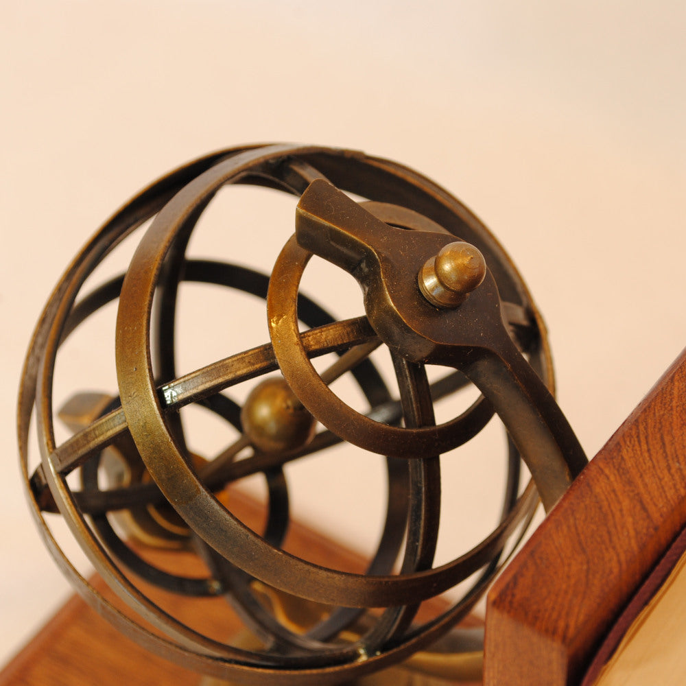 ブックエンド 天球儀型ブックエンド 天球儀 おしゃれ 真鍮製 アンティーク風 星座 座標 経度 緯度 雑貨 ヨーロピアン雑貨 オシャレ雑貨 おしゃれ雑貨 7382056-2