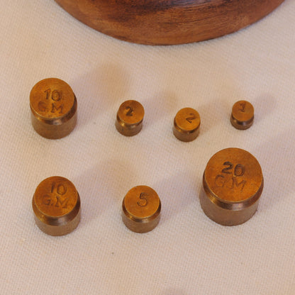 天秤 おしゃれ 真鍮製 アンティーク 量り スケール 分銅付き 雑貨 オブジェ インテリア雑貨 ヨーロピアン雑貨 オシャレ雑貨 おしゃれ雑貨 7382077S