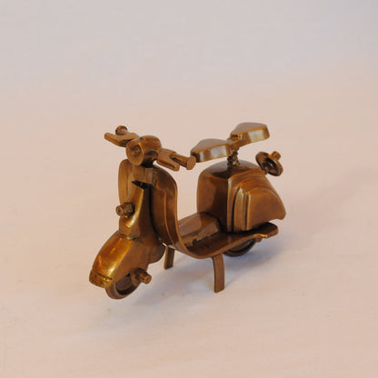 ミニチュア スクーター クラシックカー置物 スクーターオブジェ 真鍮製鏡 雑貨 ミニチュアカー インテリア雑貨 アンティーク風オブジェ 真鍮インテリア 7382083