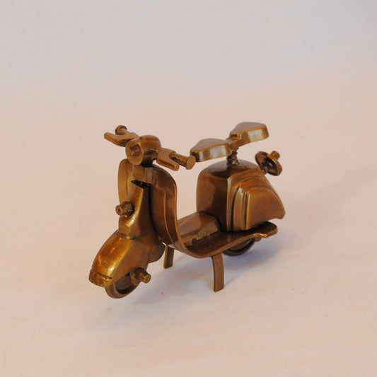 ミニチュア スクーター クラシックカー置物 スクーターオブジェ 真鍮製鏡 雑貨 ミニチュアカー インテリア雑貨 アンティーク風オブジェ 真鍮インテリア 7382083