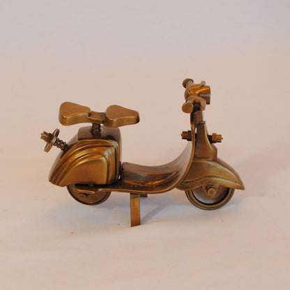 ミニチュア スクーター クラシックカー置物 スクーターオブジェ 真鍮製鏡 雑貨 ミニチュアカー インテリア雑貨 アンティーク風オブジェ 真鍮インテリア 7382083