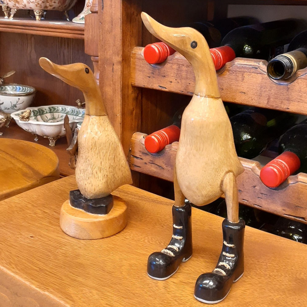 ダック カービング ブーツをはいたアヒル オブジェ デコイ バンブー彫り 置物 雑貨 インテリア雑貨 7386000