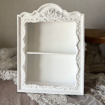 ウォールシェルフ 壁掛け飾り棚 壁掛け飾り棚 アンティークホワイト プリンセスインテリア アンティーク調 壁掛け棚 シャビシックインテリア 77161WS-WH