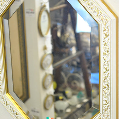 ウォールミラー おしゃれ 鏡 壁掛け 八角形 隅切り 木製 ミラー OT 白 ホワイト ゴールド アンティーク イタリア製 ベルトーチ BERTOZZI 808839